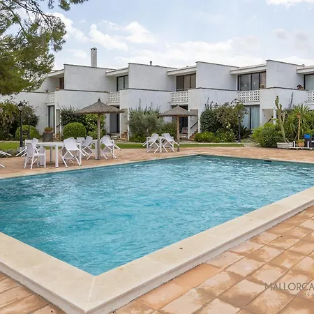 Club Del Sol 8 * 波连萨港